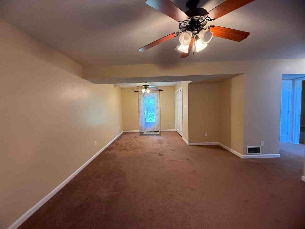 108 Judd Ct - Photo 7 of 19