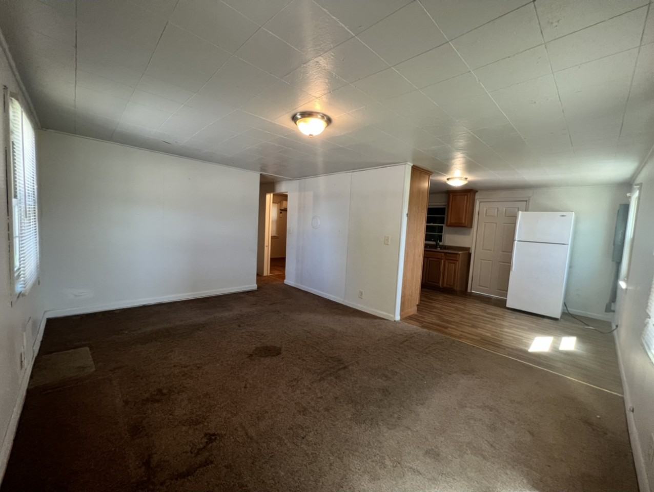 102 Flower St #1 - Photo 5 of 11