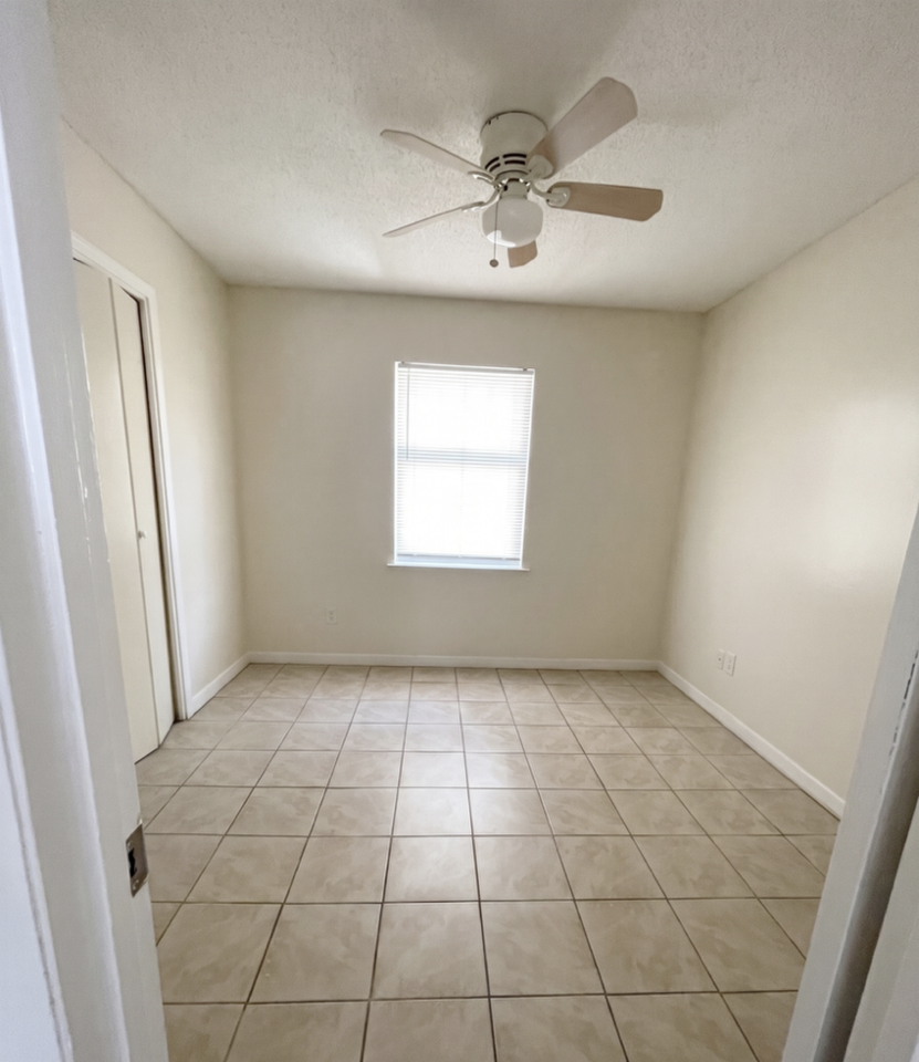 547B S 61st Ave #547B - Photo 4 of 6
