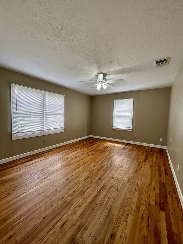2707 35th St Frnt - Photo 5 of 12