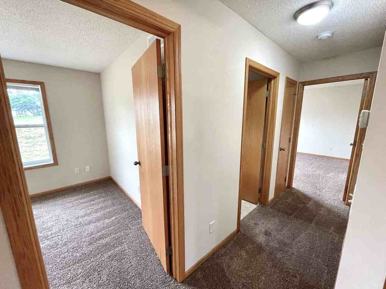 647A W 9th St - Photo 6 of 9