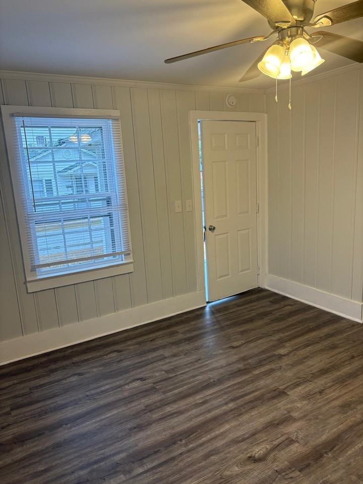 4085 Porter St #1 - Photo 4 of 10