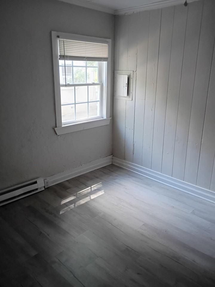 803 Rountree Ave Se #1 - Photo 5 of 10