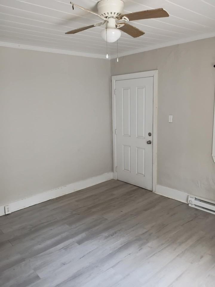 803 Rountree Ave Se #1 - Photo 7 of 10