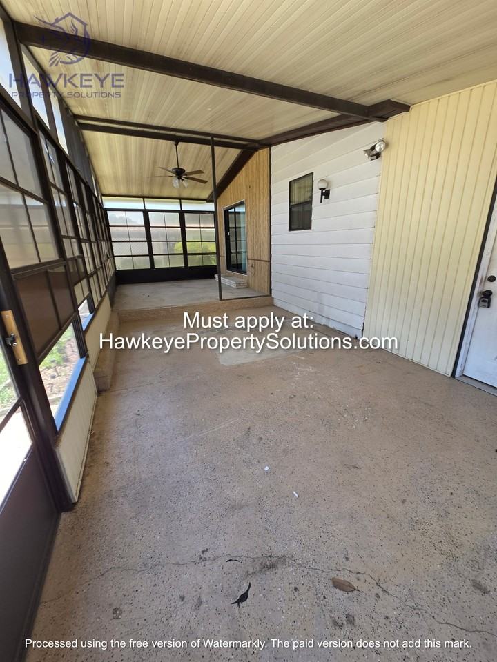 2072 Thelma Dr #1 - Photo 3 of 22