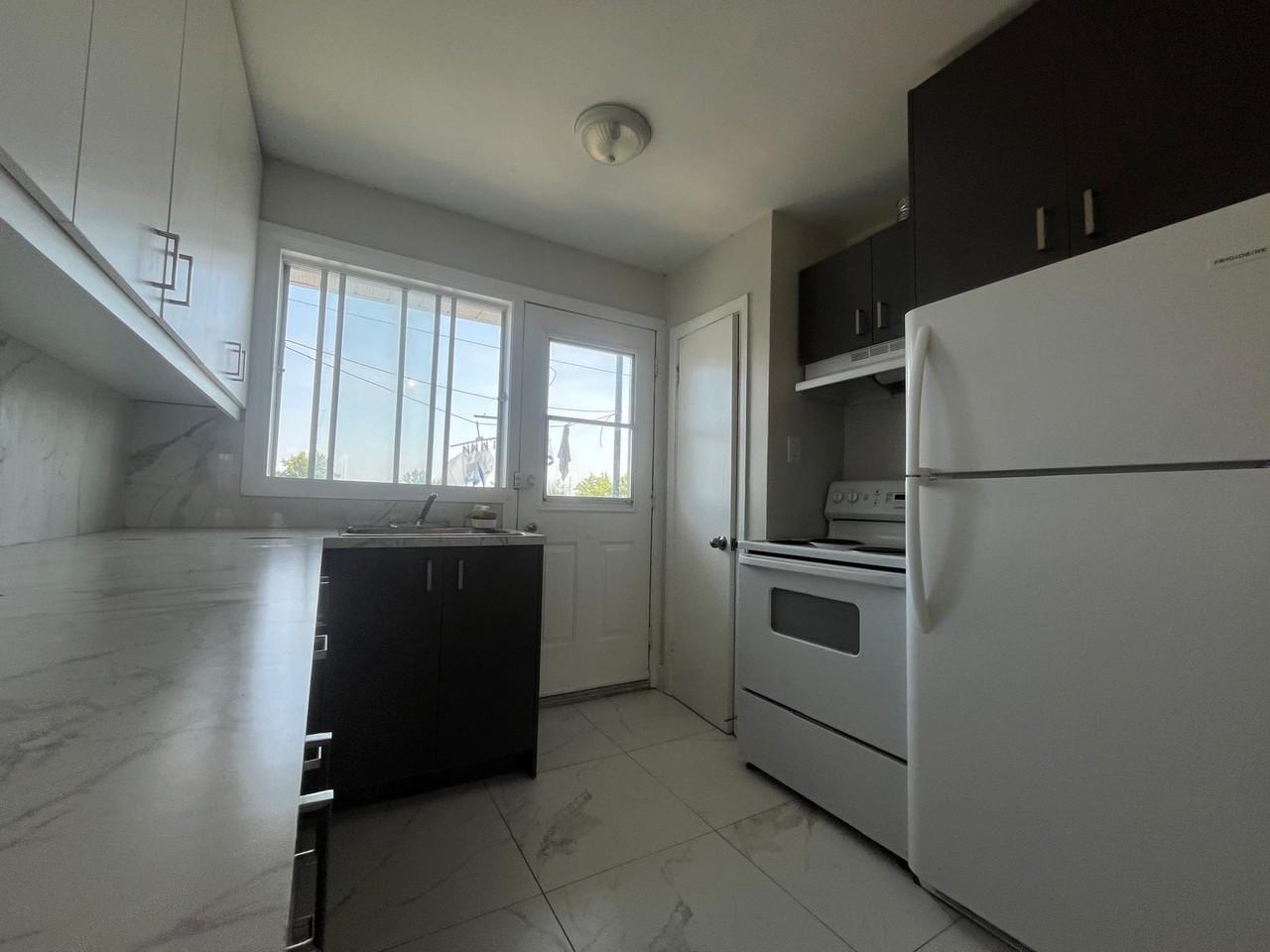 9299 7e Av #7 - Photo 2 of 14