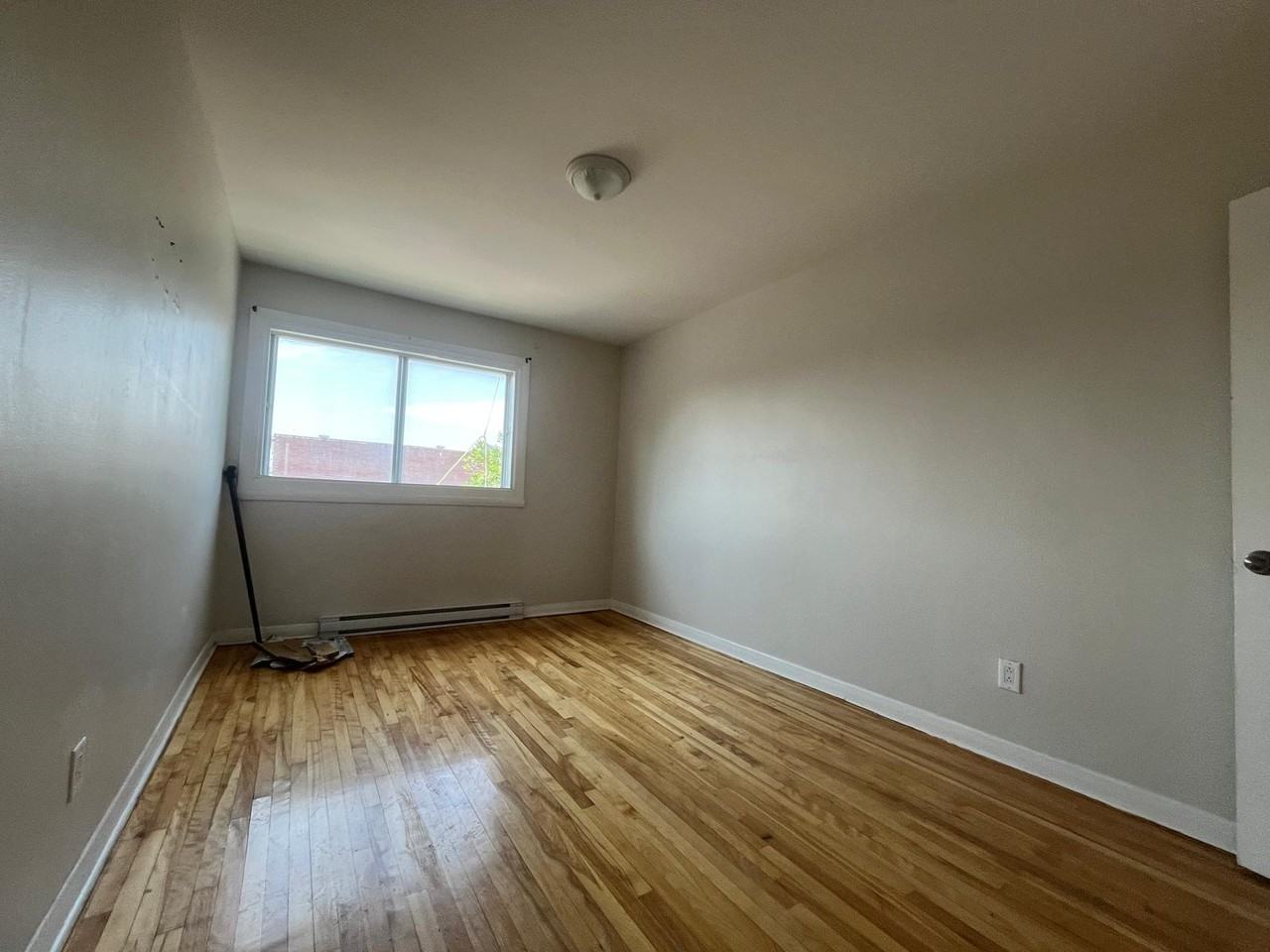 9299 7e Av #7 - Photo 5 of 14