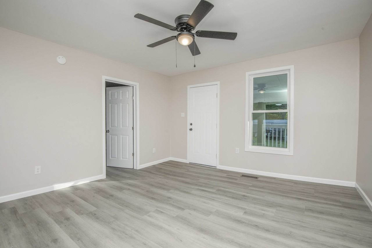 4112 Edington Rd #1 - Photo 3 of 10