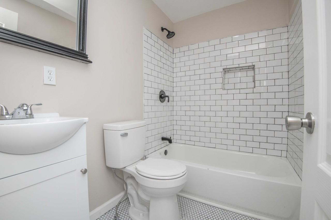 4112 Edington Rd #1 - Photo 6 of 10