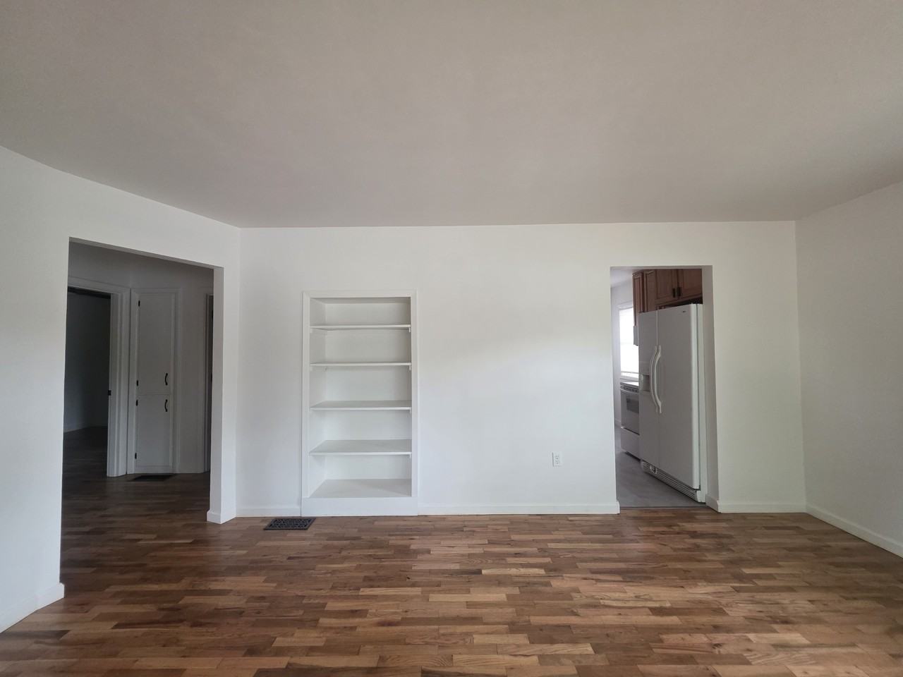 166 Draper St Ne #1 - Photo 6 of 46