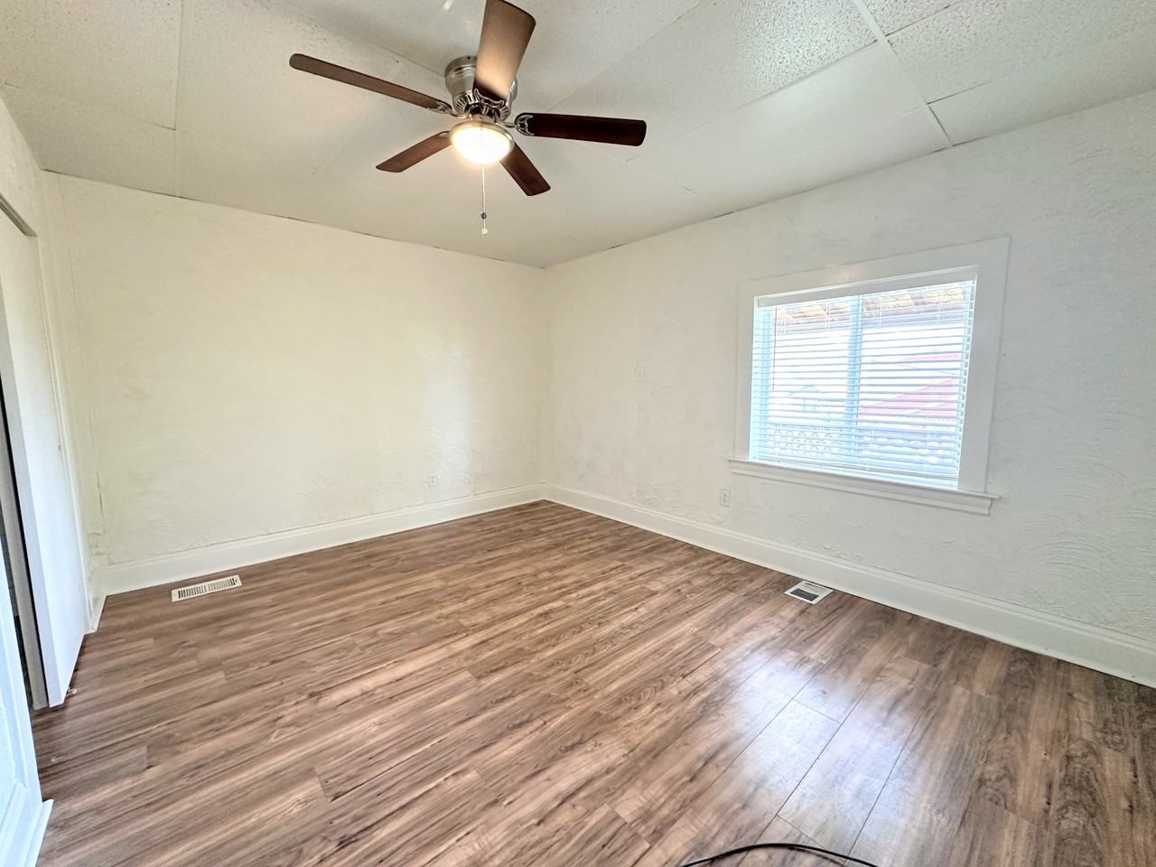802 13th St #1 - Photo 5 of 14