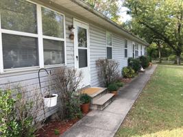 featured image of 810 E Jackson St