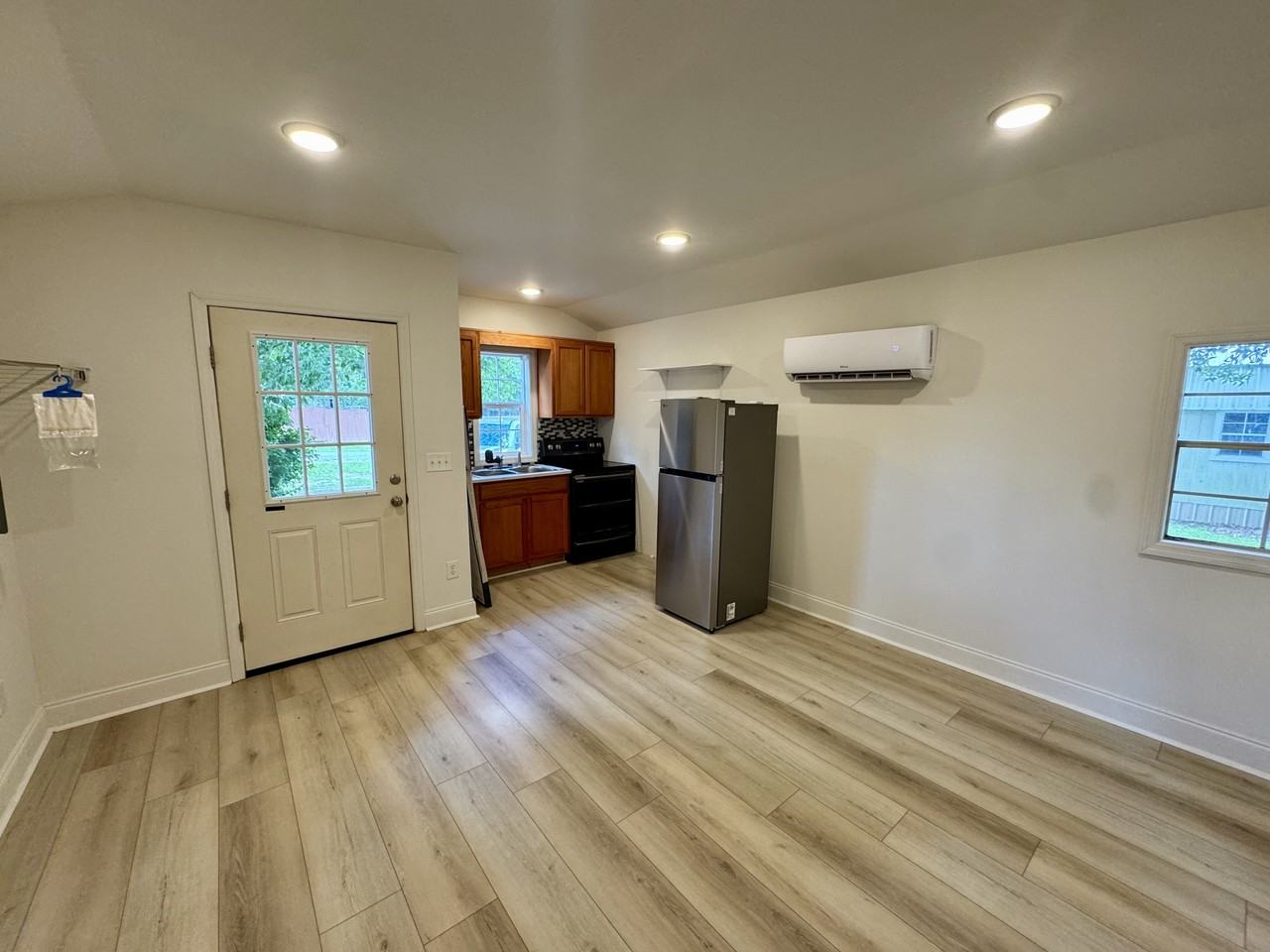 28217 Shannon Dr #1 - Photo 3 of 9