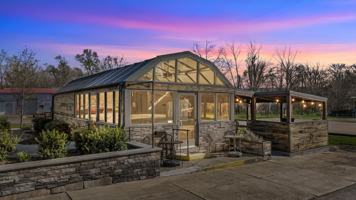 featured image of 106 Northside Sq #1