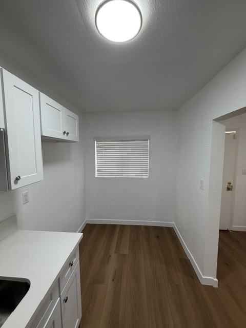 818 1/2 E 87th Pl #818-5 - Photo 3 of 9