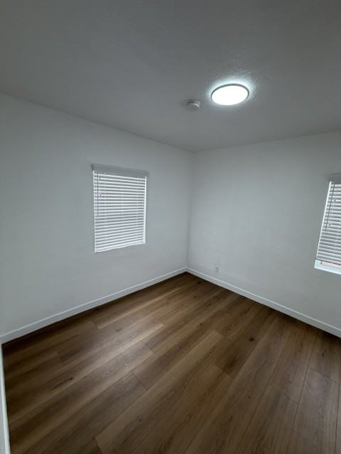 818 1/2 E 87th Pl #818-5 - Photo 4 of 9