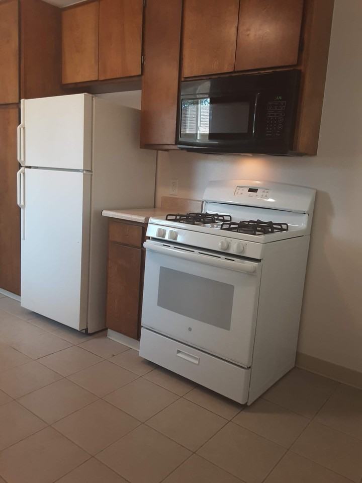 1345 4th St #1 - Photo 2 of 4