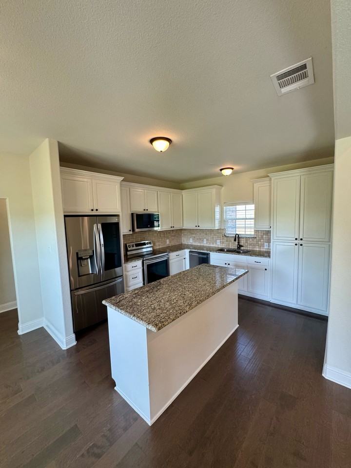 10510 County Road 632 #1 - Photo 4 of 23
