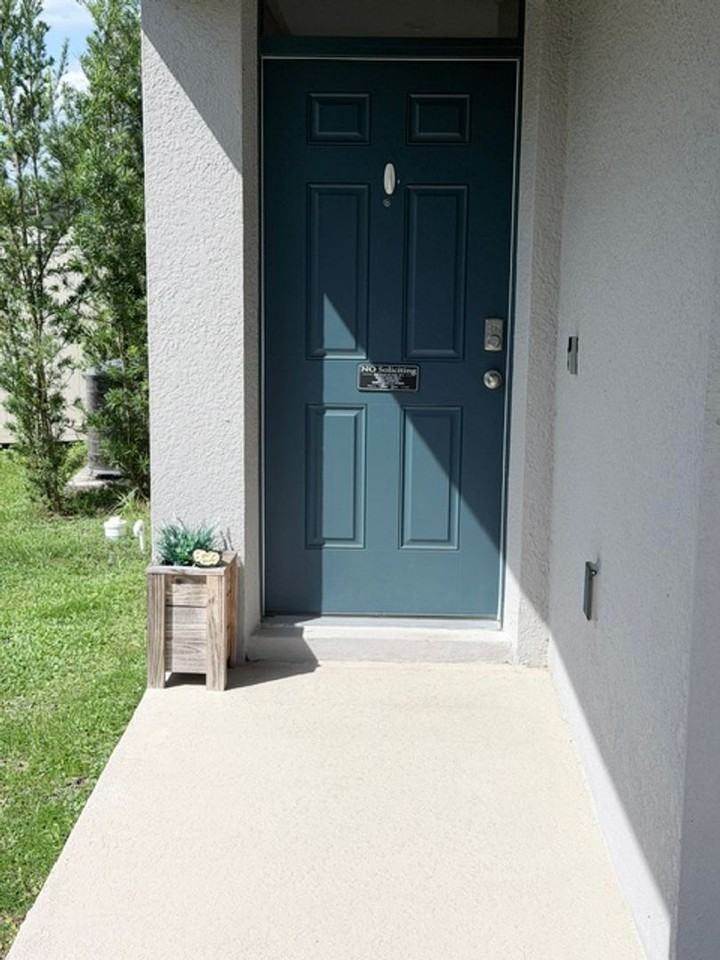 808 Brooklet Dr - Photo 2 of 22