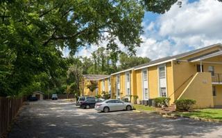 featured image of 2401 Jammes Rd