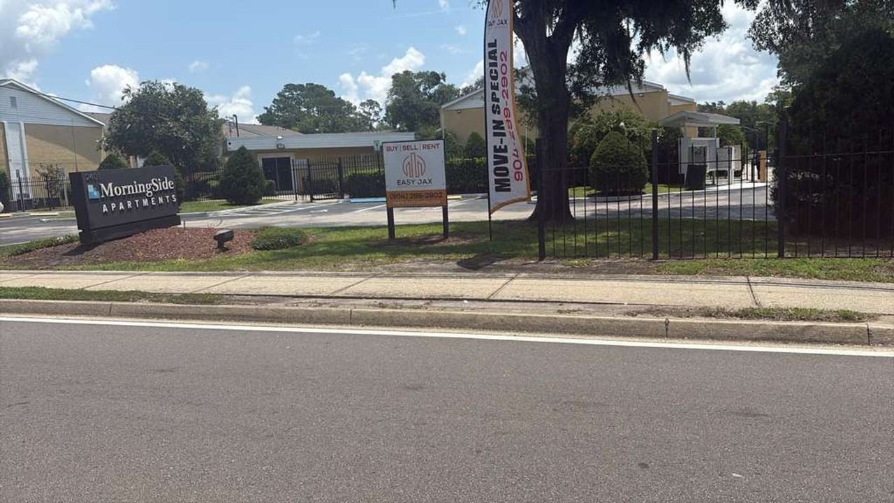 2401 Jammes Rd - Photo 6 of 45