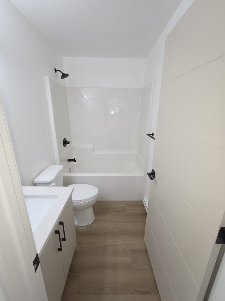 223A Parkview Street - Photo 5 of 9
