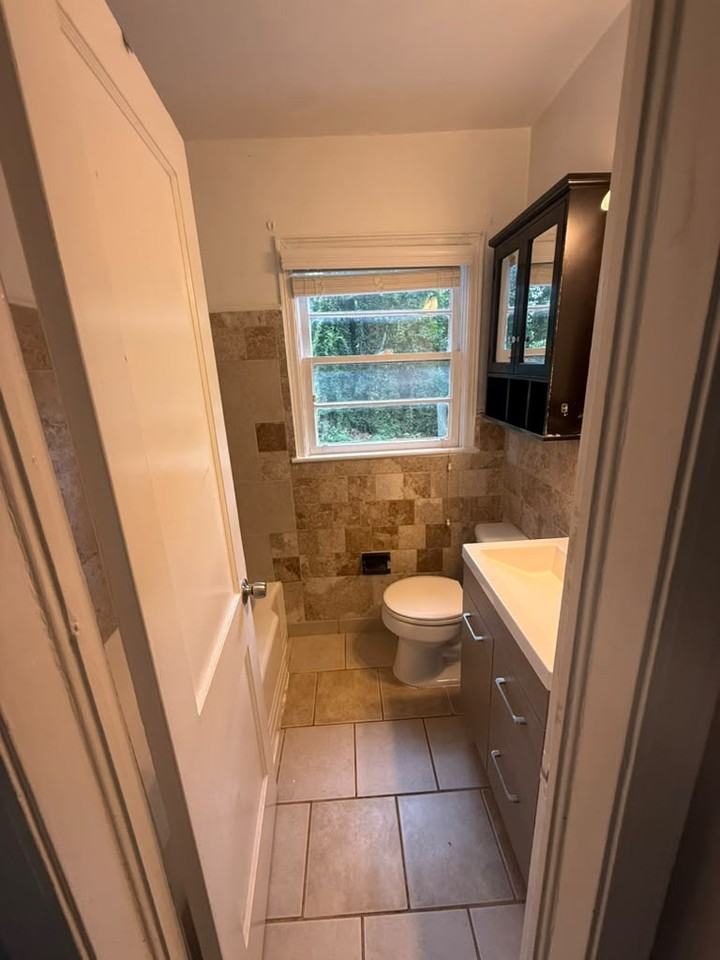 189 Goldie Dr Se #1 - Photo 6 of 8
