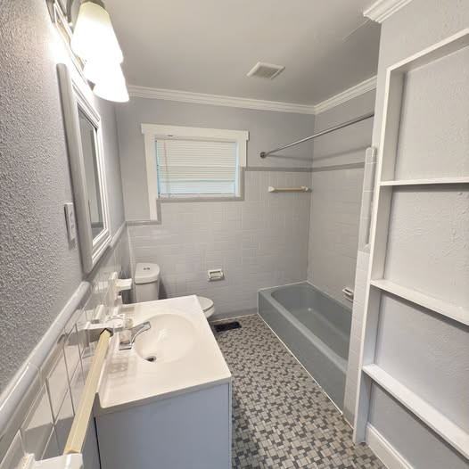 441 Meadowbrook Dr Se #1 - Photo 5 of 10