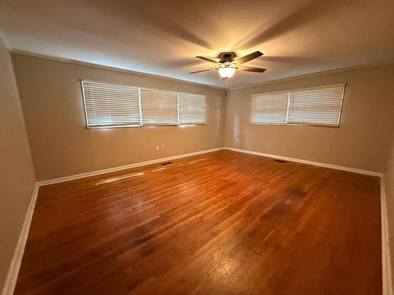 36 Beechwood Dr - Photo 2 of 17