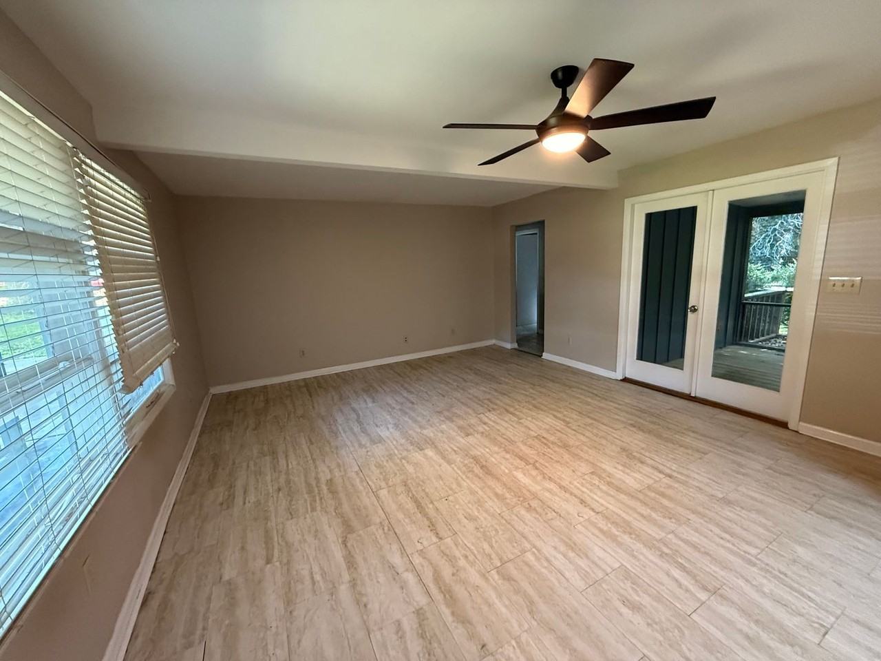 36 Beechwood Dr - Photo 3 of 17