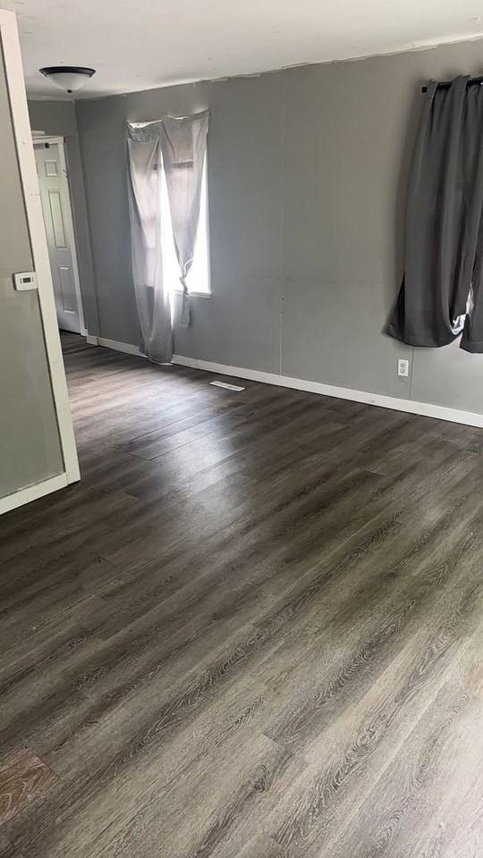 820 S Western Ave - Photo 4 of 18