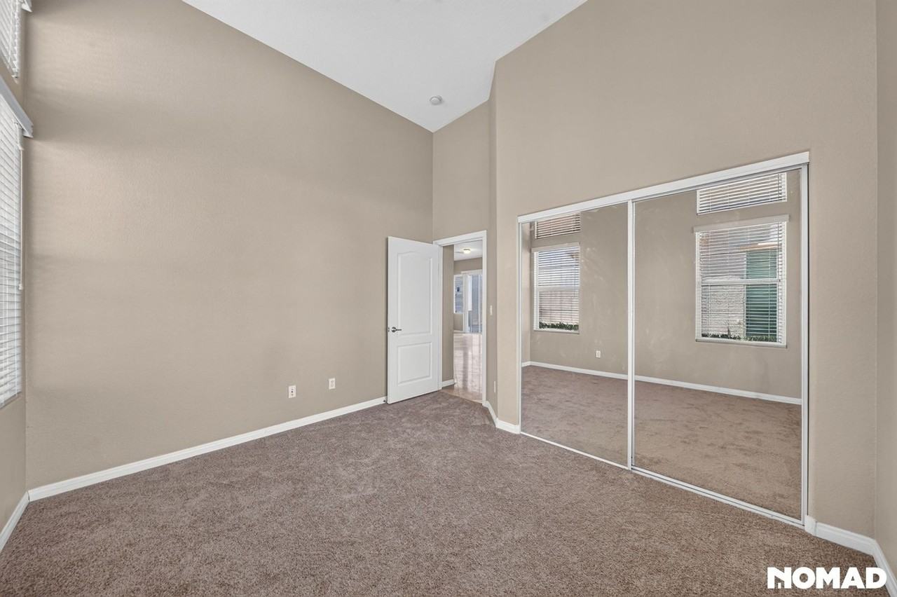 1902 Hollywell St - Photo 4 of 42