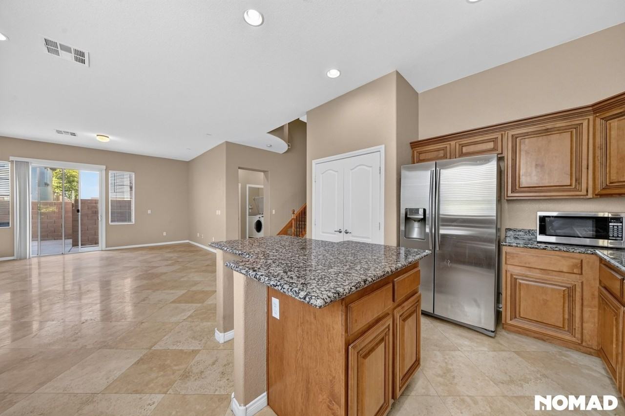 1902 Hollywell St - Photo 6 of 42