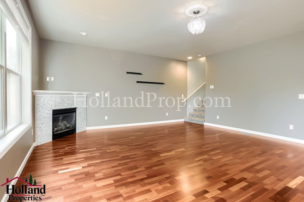 19021 Sw York St - Photo 5 of 29