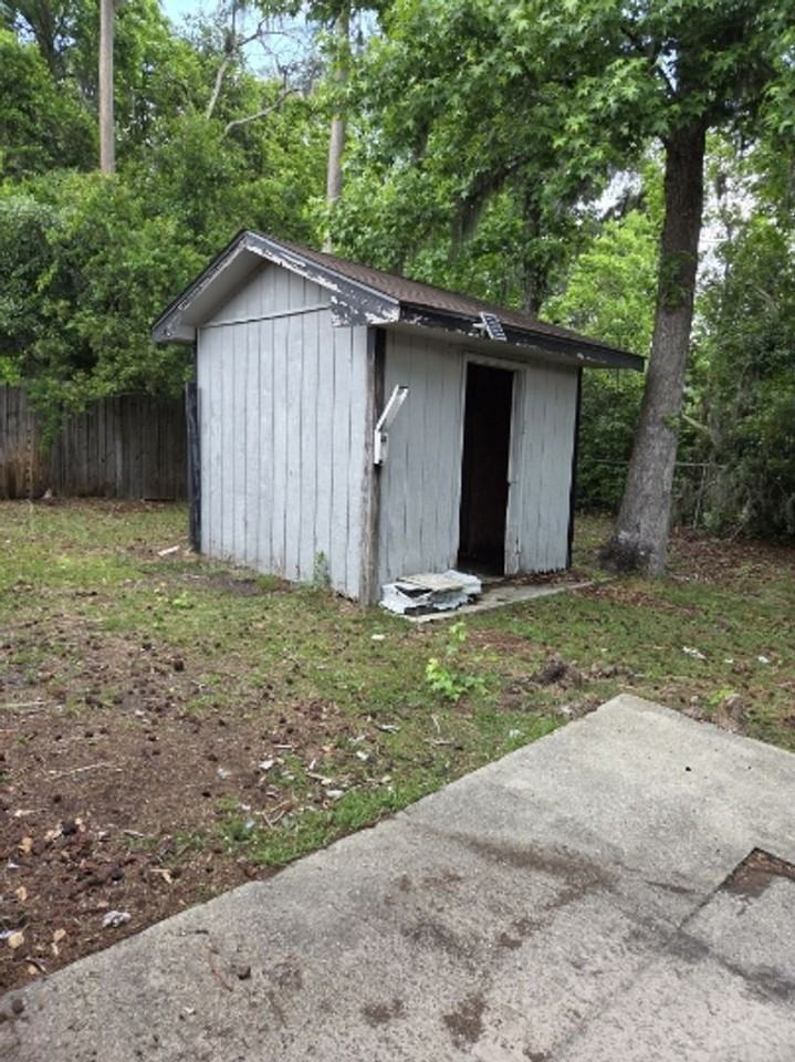 945 Ruth Dr - Photo 5 of 12