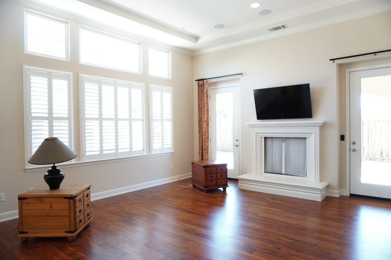 18261 Bautista Cir - Photo 6 of 11