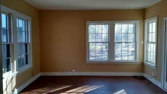 102 Pine St - Photo 7 of 11