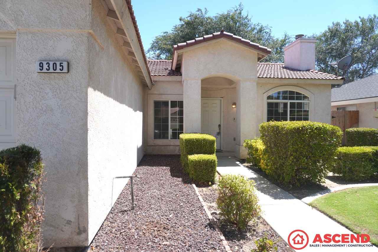 9305 Foxglen Ct - Photo 2 of 16