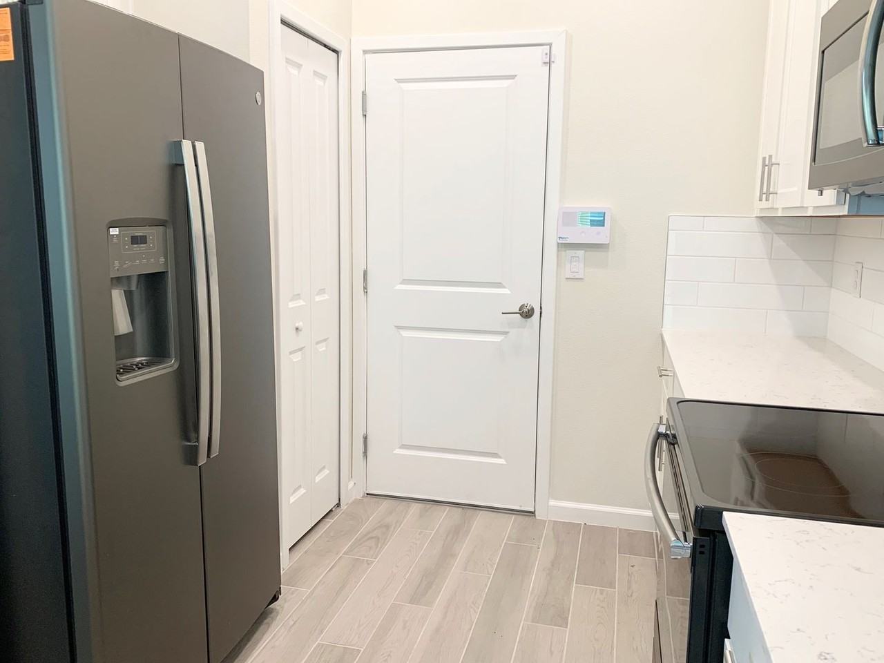 9963 Red Eagle Dr - Photo 5 of 24