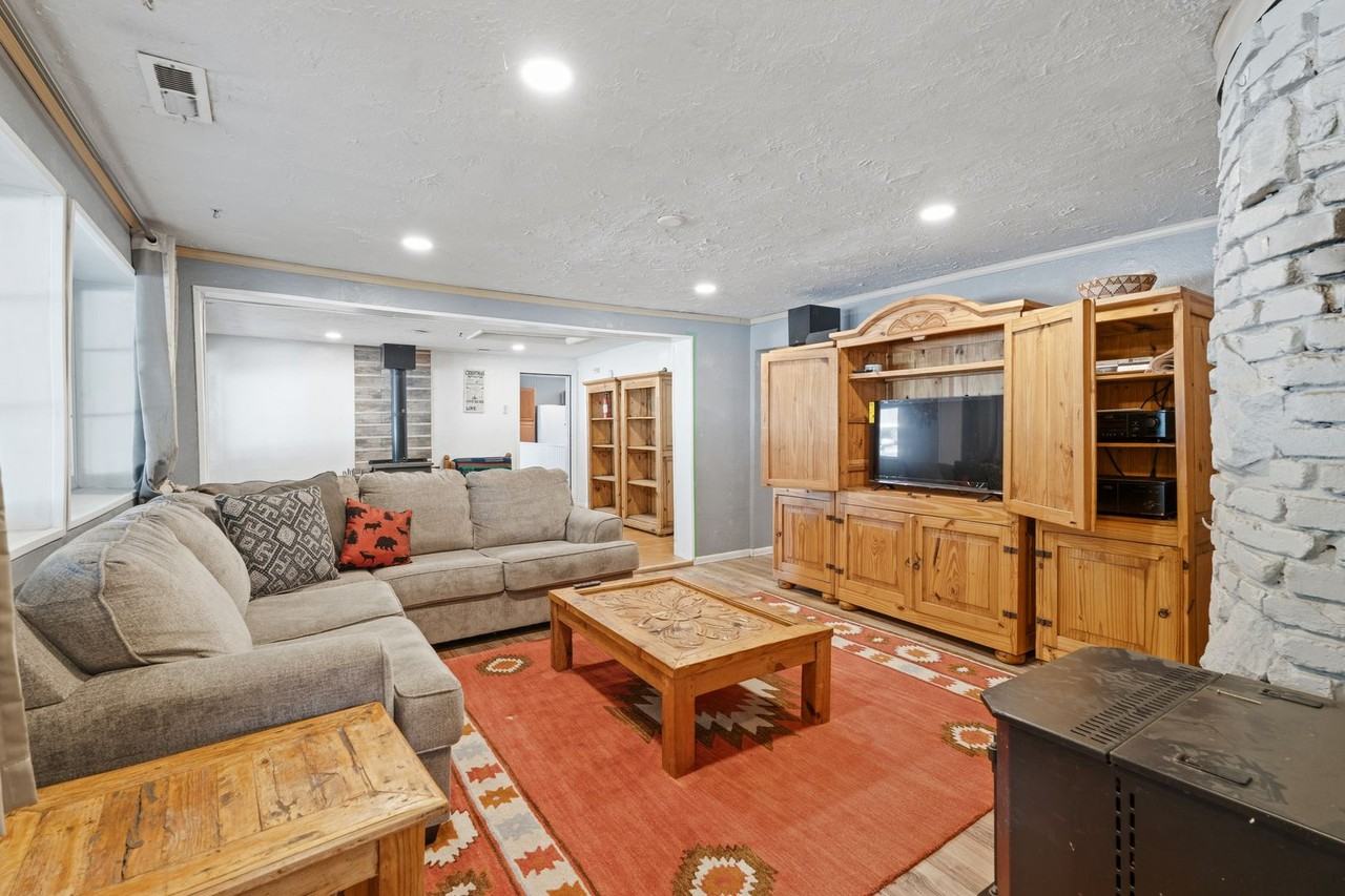 14428 E Wellesley Ave - Photo 3 of 36