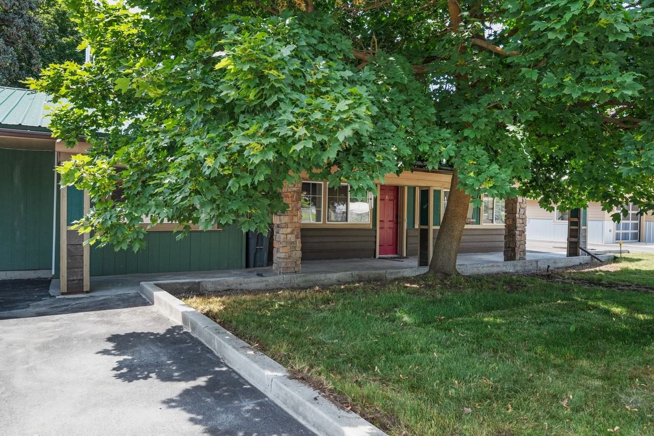 14428 E Wellesley Ave - Photo 5 of 36