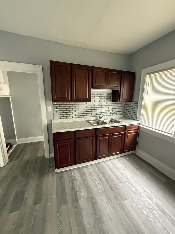 13200 Horner Ave - Photo 2 of 8