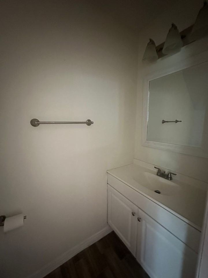 202 Devonshire Rd - Photo 7 of 14