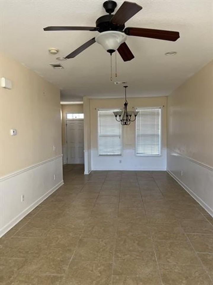 819 Terrell Dr - Photo 4 of 21