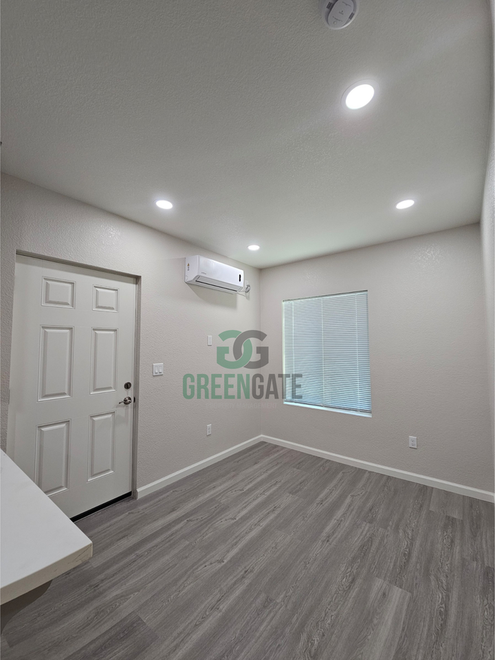 3105 E Orangeburg Ave - Photo 6 of 20