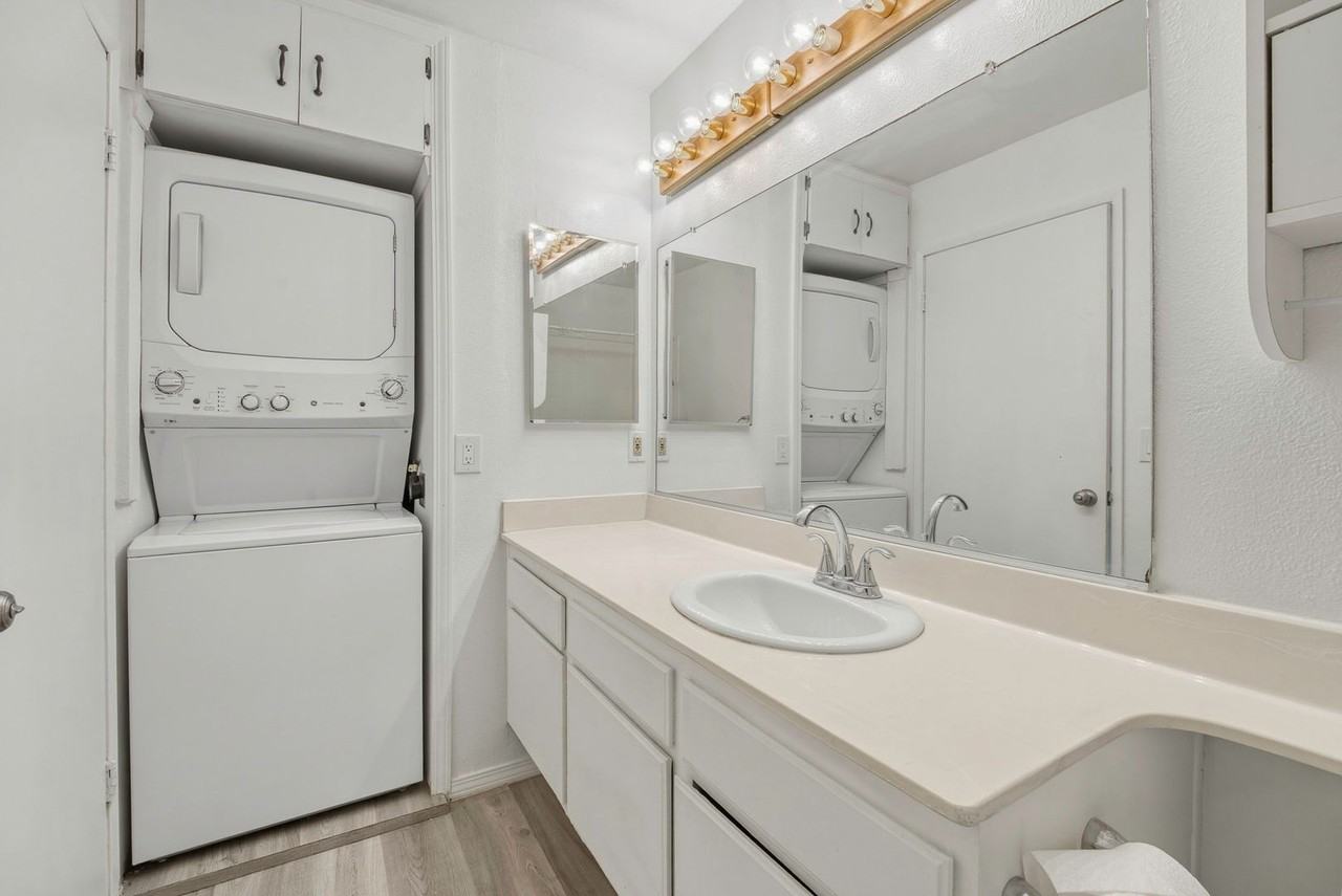 243 S Avenue 50 #309 - Photo 3 of 25