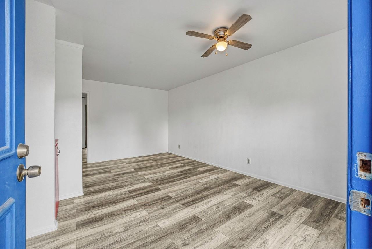 243 S Avenue 50 #309 - Photo 6 of 25