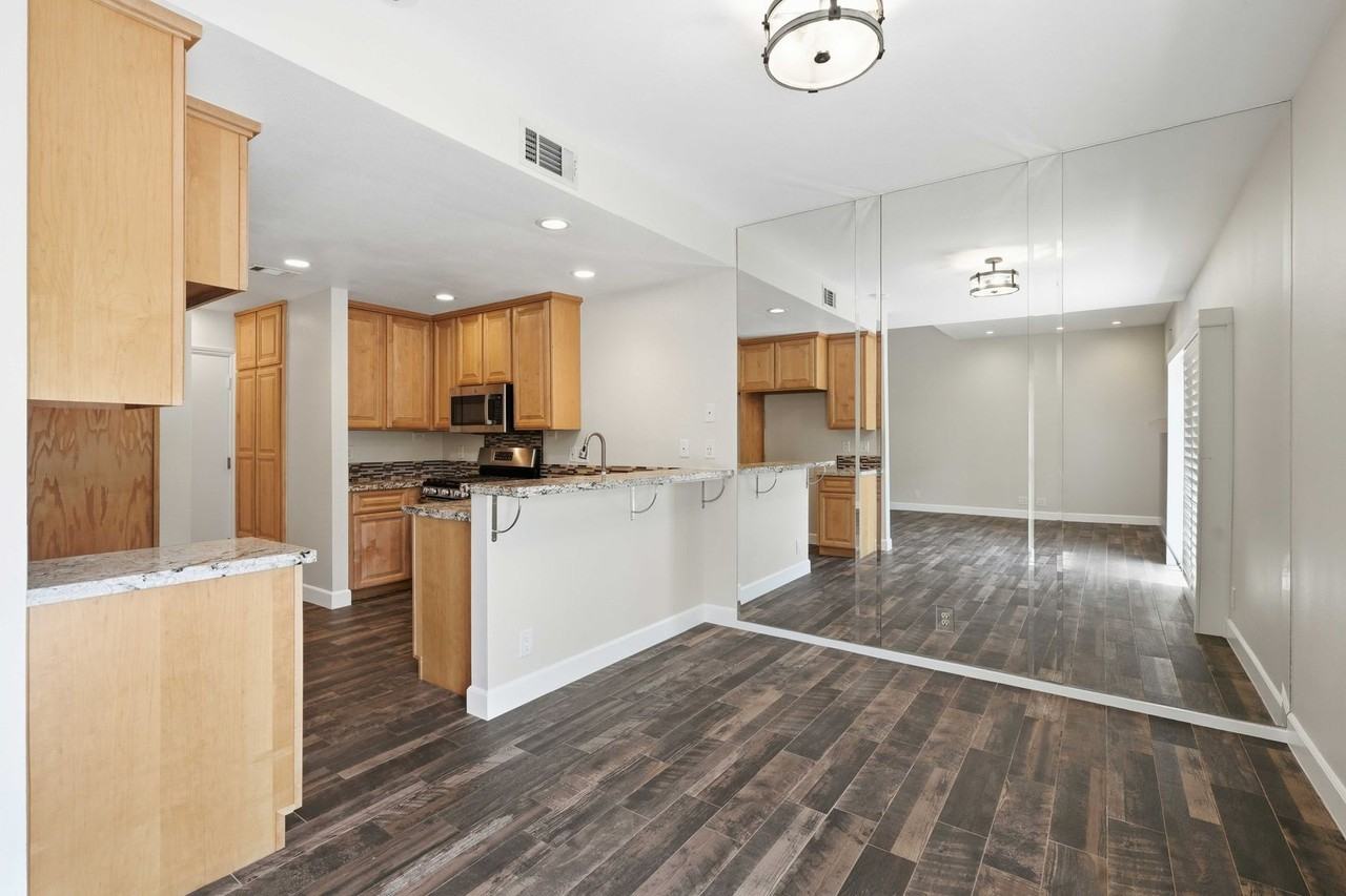 22834 Banyan Pl #26 - Photo 4 of 26