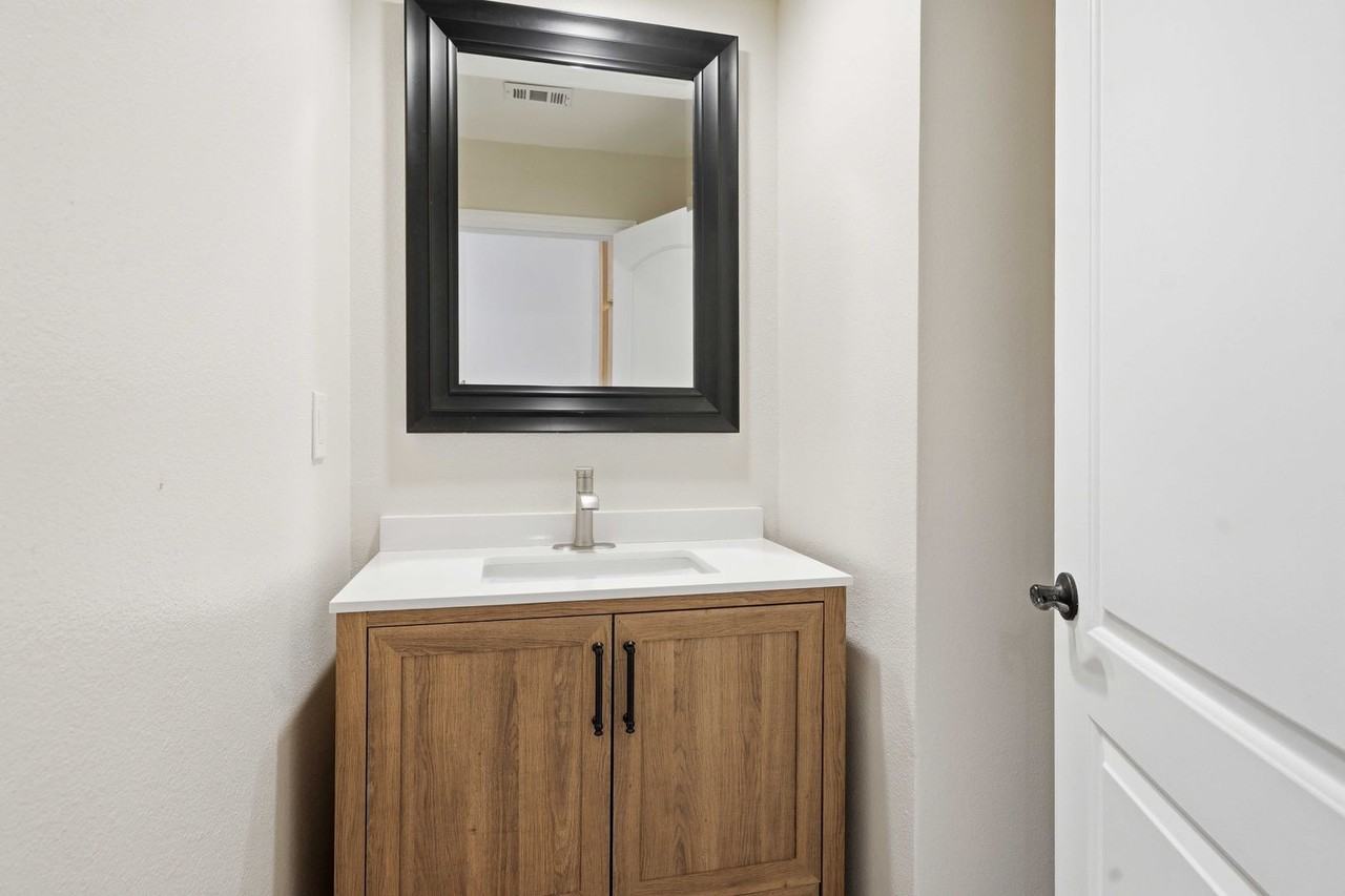 22834 Banyan Pl #26 - Photo 6 of 26