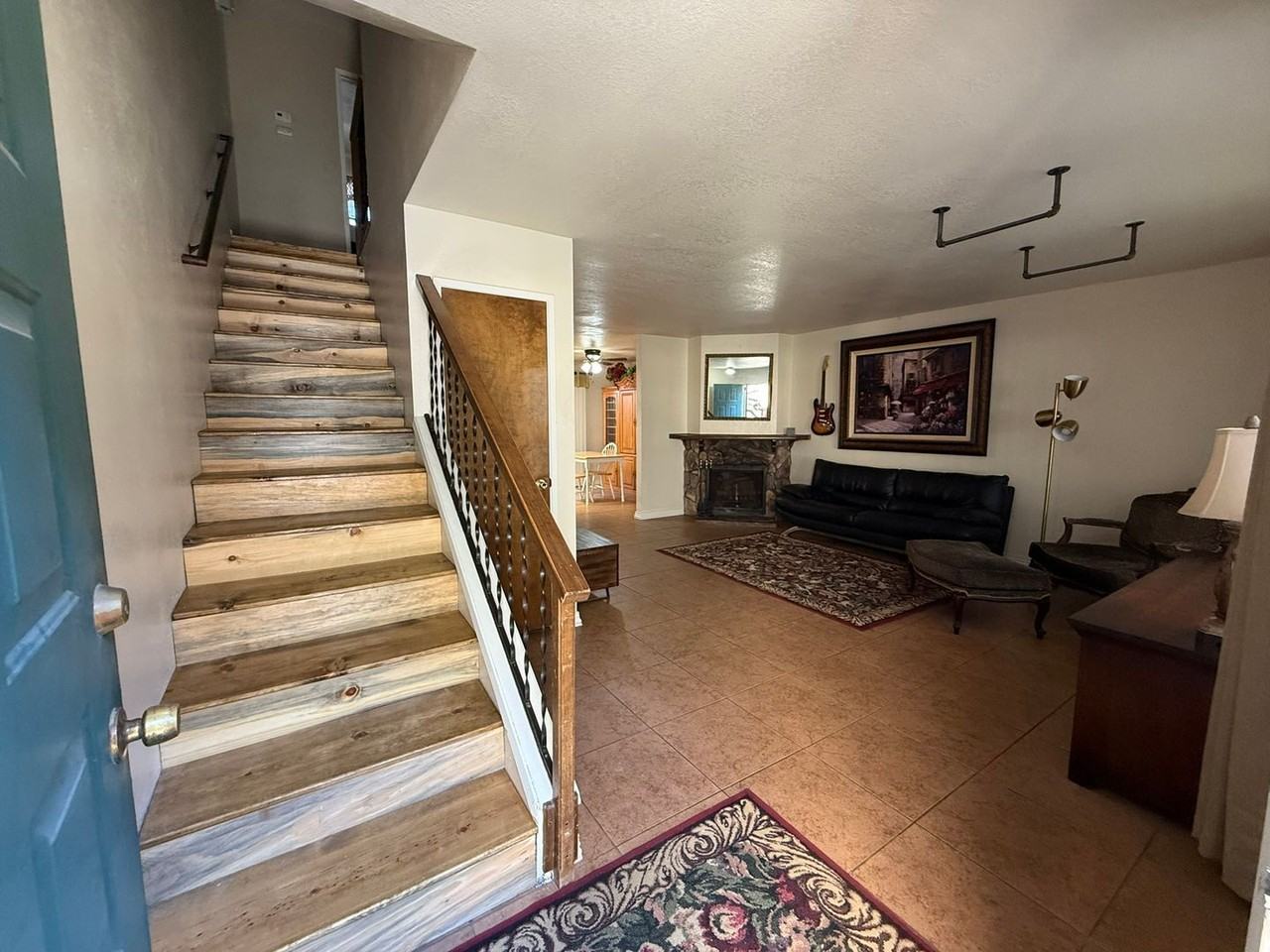 340 N Capitola Ct #2 - Photo 2 of 10